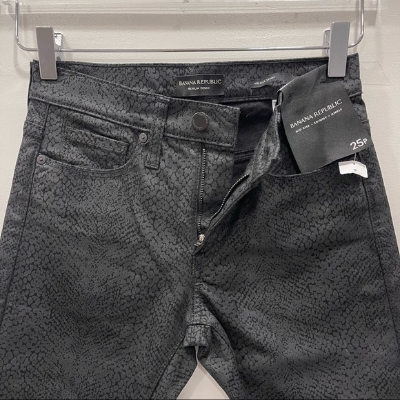 Banana Republic Mid Rise Skinny Ankle Jeans in Printed Black 25 Petite - Picture 9 of 11